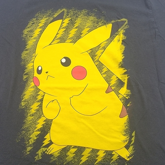Pokémon Pikachu black tshirt - Picture 2 of 4